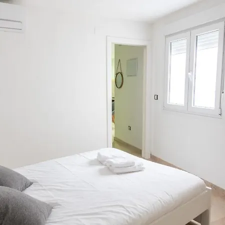 Colon By Time Daire Cadiz